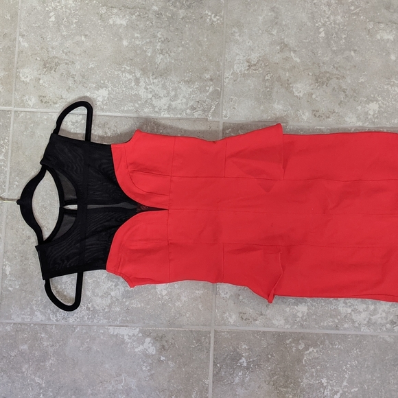 Dress - Picture 4 of 5